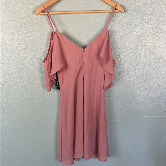 Lulu's Ruffle Mini Romper - Picture 4 of 12